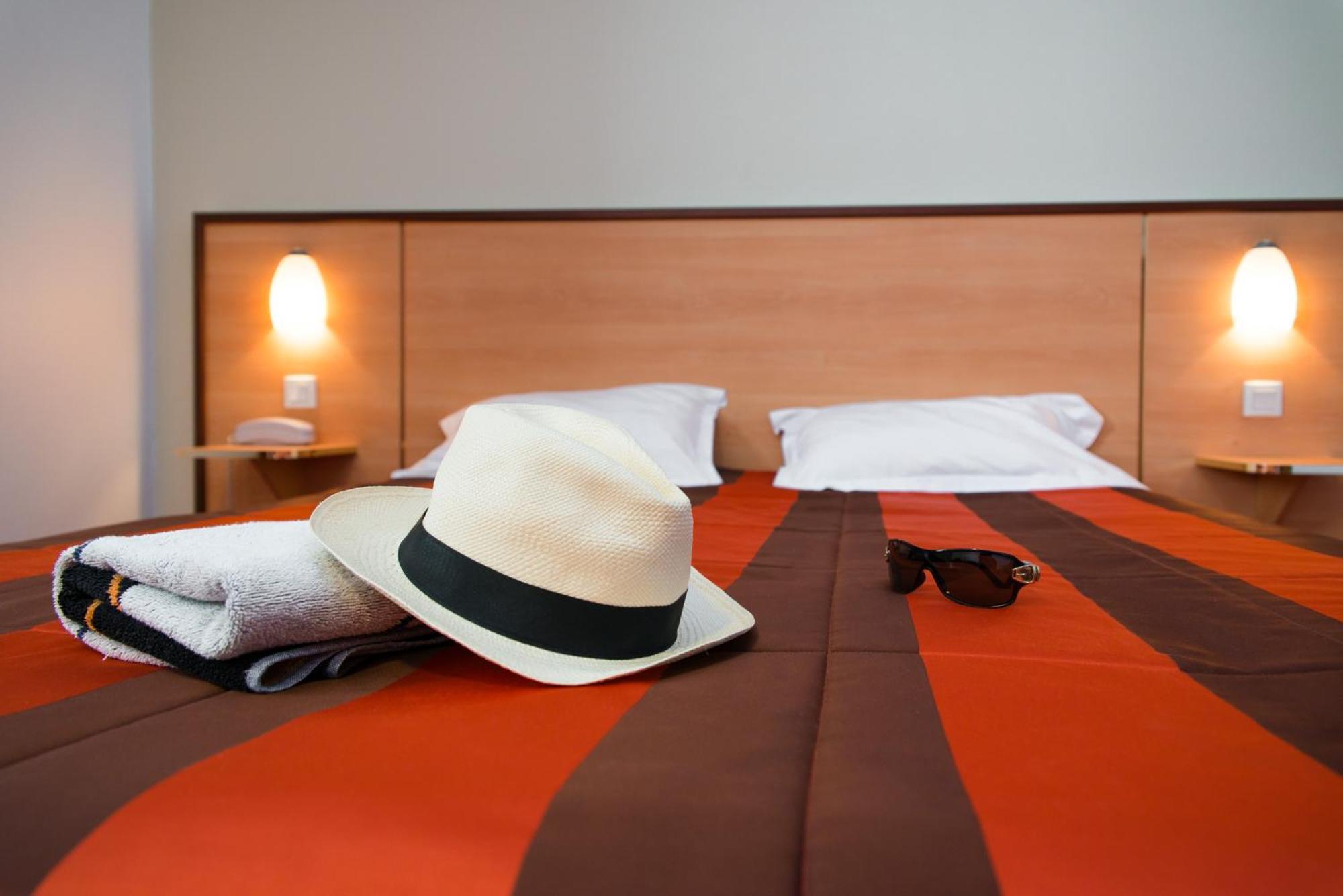 Brit Hotel Saint Malo - Le Transat Exterior photo